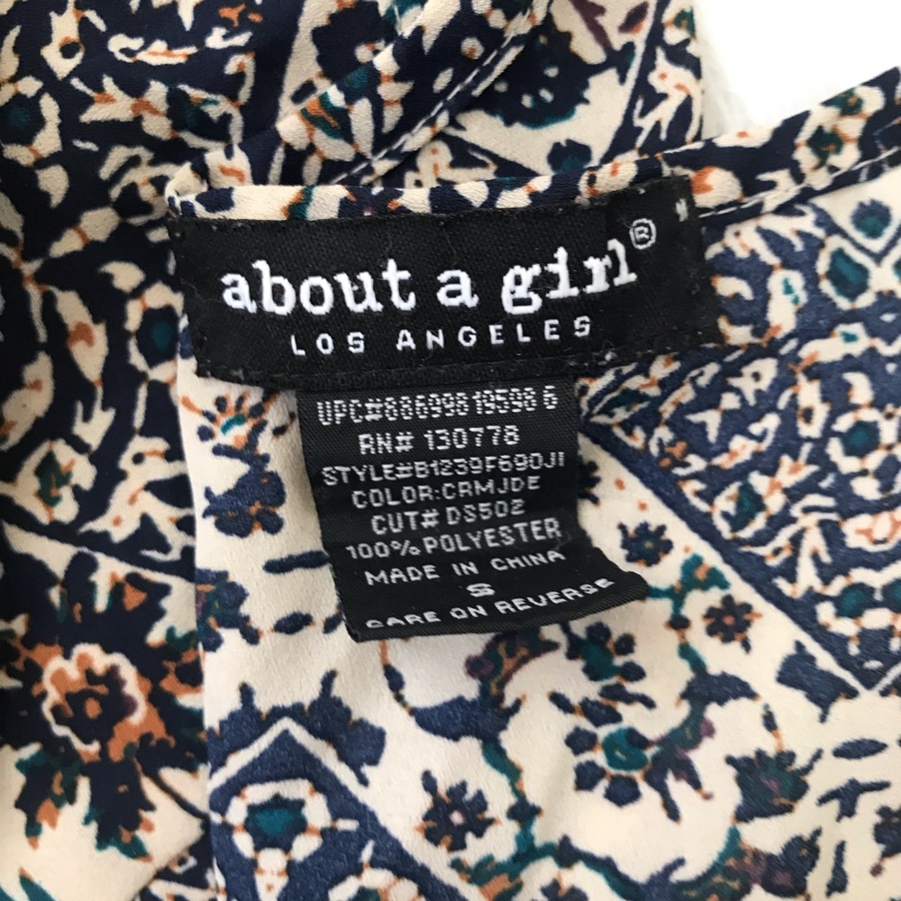 Floral Pattern Shirt - Picture 2 of 4